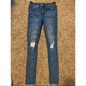 Express Distressed Jeans | Gently Worn